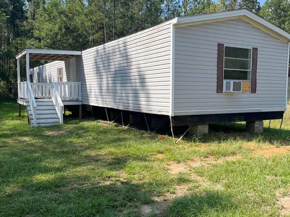 126 Margaret St, Picayune, MS 39466