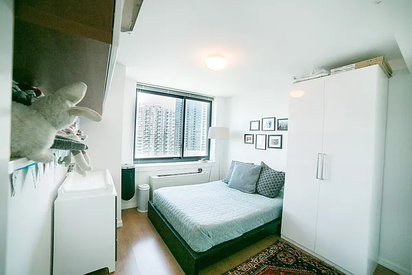 Rented by Nest Seekers International | media 4