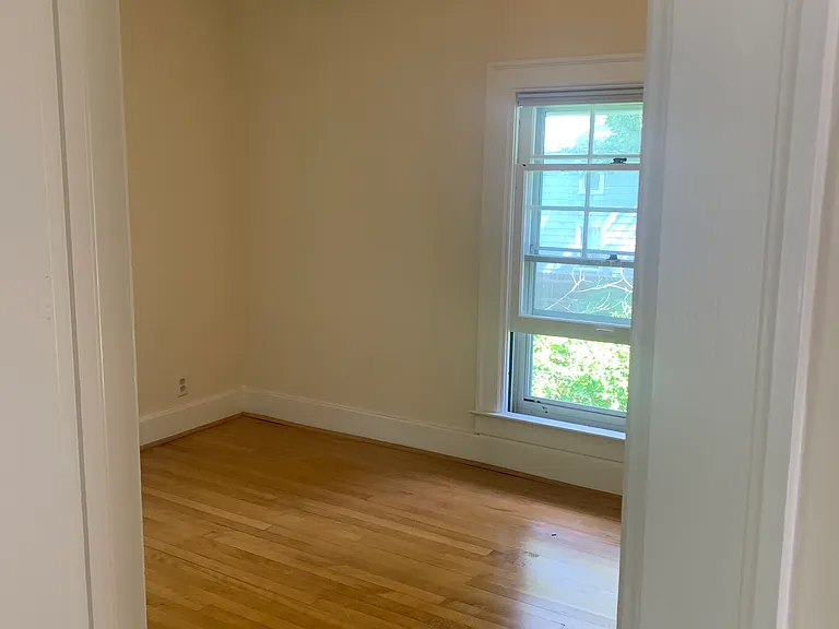 1317 Wells St — Photo 23