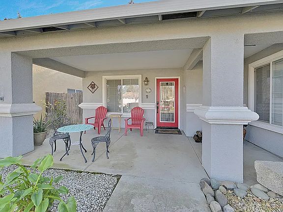 4th image of 2052 Gold River Dr