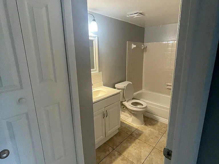 2874 Somerset Park Dr #203 — Photo 7