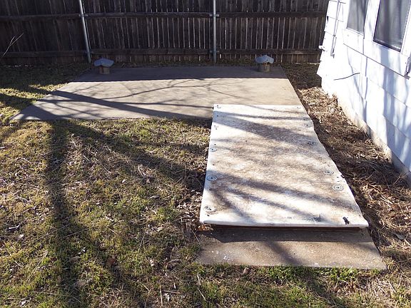 3rd image of 1236 SW 33rd St
