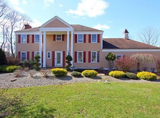 19 Juniper Pl, Colts Neck, NJ 07722