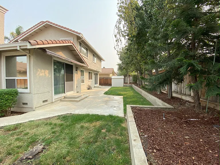 422 Madrone Pl — Photo 40