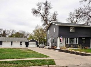 409 4th St W, Velva, ND 58790