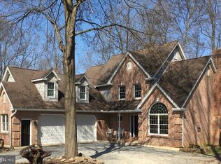 105 Lenora Ln, Downingtown, PA 19335