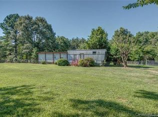 1417 Sherwood Rd, Clover, SC 29710