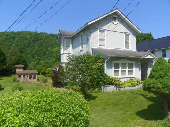 627 Elm St, Tionesta, PA 16353