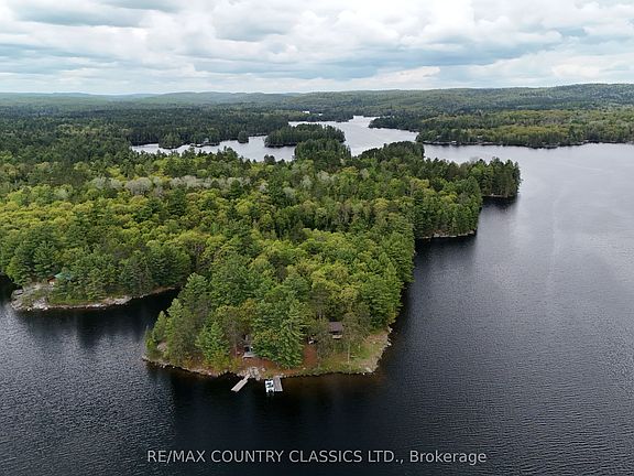 4th image of 910 Weslemkoon Lake Rd