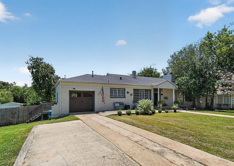 1st image of 713 Bluebell Rd