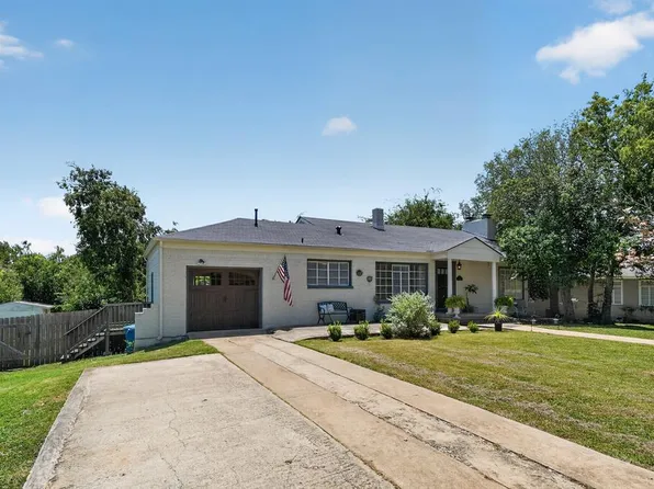 713 Bluebell Rd, Kerrville, TX 78028
