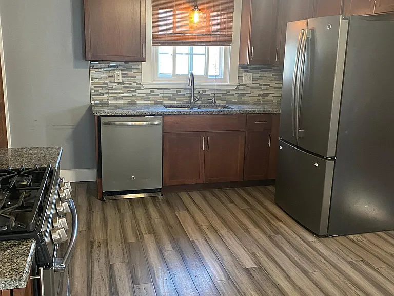 334 Imperial Ave — Photo 5