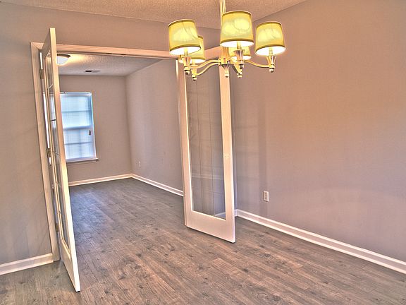 Formal Dining