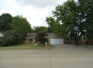 801 N 34th St, Rogers, AR 72756