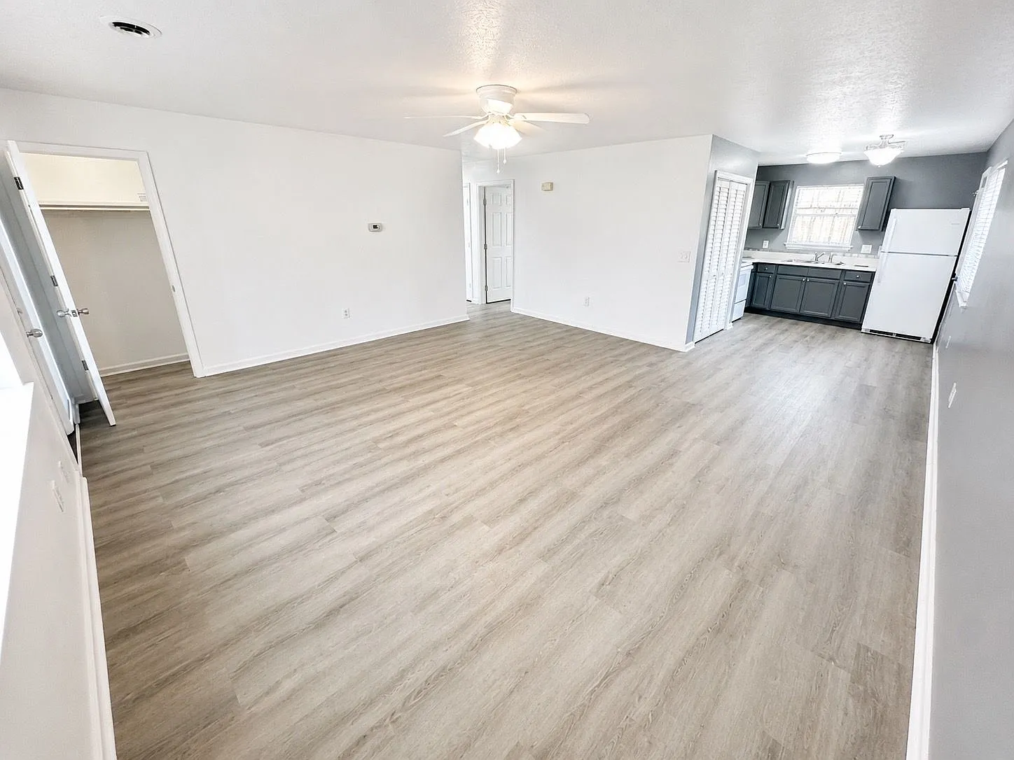 3 bed, 1150 sqft, $1,750 — Photo 4