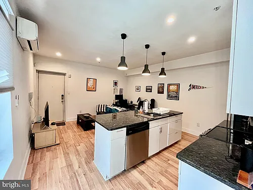 1312 N Front St #1A Photo 1