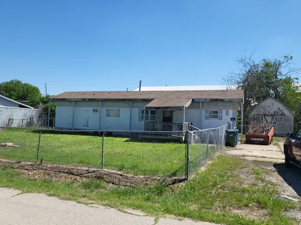 104 Sycamore Ln, Roanoke, TX 76262