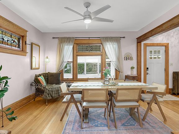 5th image of 823 Armstrong Ave