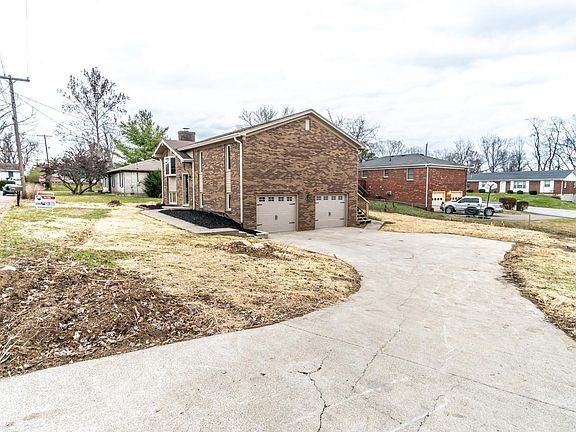 4th image of 125 Chris Dr
