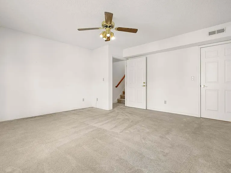 1184 Partridge Ln #1 — Photo 16