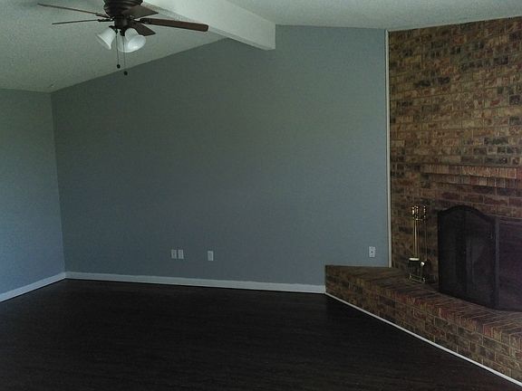 4th image of 106 Cottonwood Ave APT A