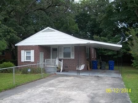1st image of 2689 Louise Dr