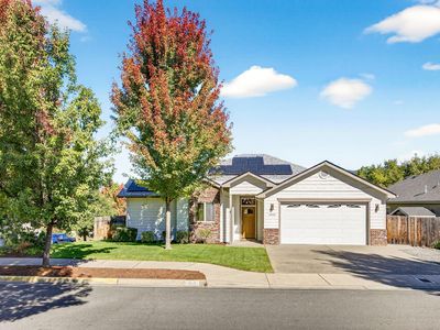1022 SE Jerrine St, Grants Pass, OR, 97527