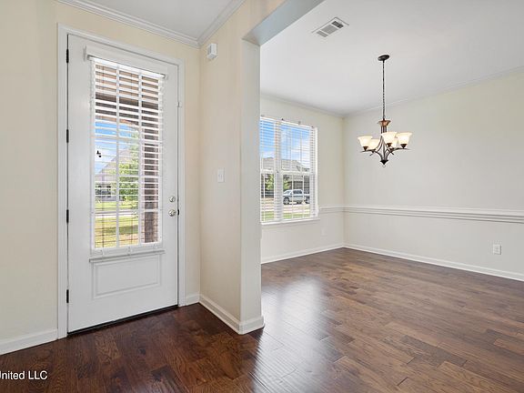 4th image of 13398 Lapstone Ln