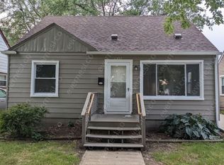 11452 Pine St, Taylor, MI 48180