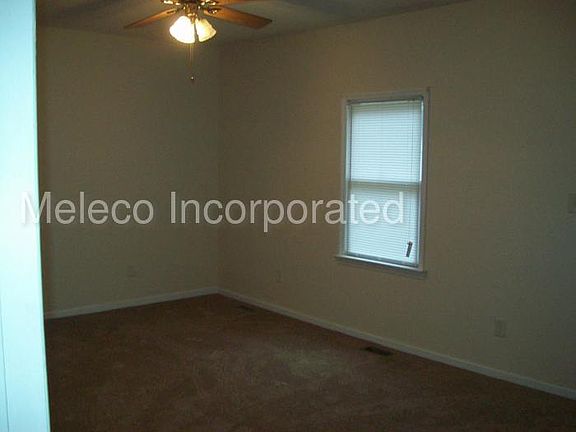 5th image of 811 E 9th St