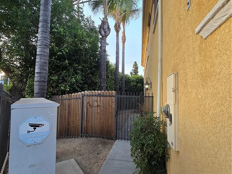 16765 Tim Ln — Photo 33