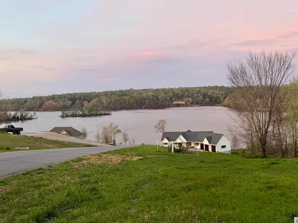 69 Kelsey Joe Ln, Eddyville, KY 42038