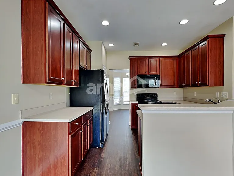 115 Portland Falls Dr — Photo 3