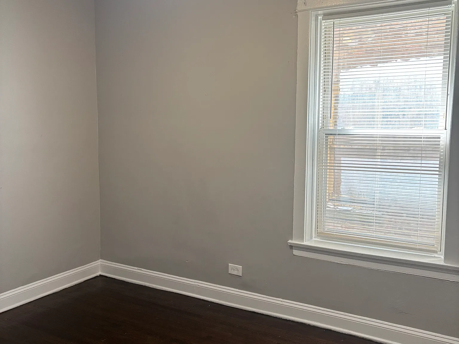 3 bed, $1,550 — Photo 4