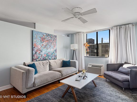 3rd image of 1339 N Dearborn St APT 16G
