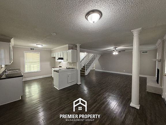 5th image of 3875 Earlynn Dr