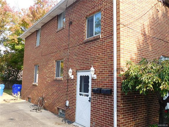 3rd image of 80 Delray Ave