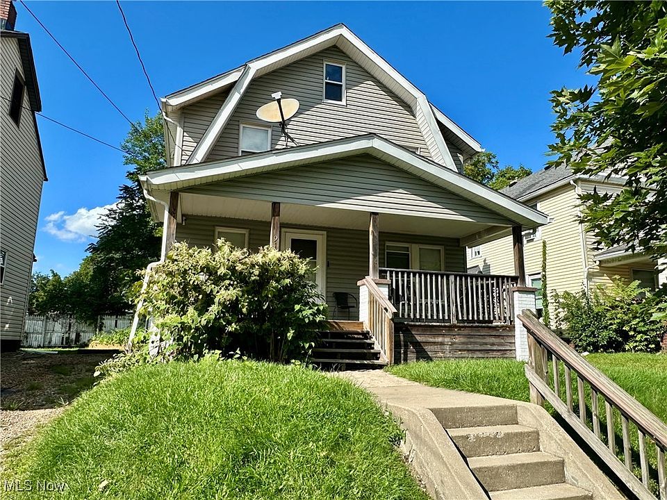 1st image of 915 Whittier Ave