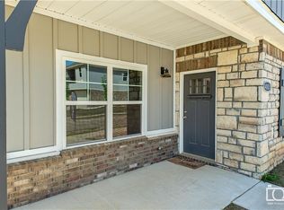 4105 W Santa Maria Ln, Fayetteville, AR 72704
