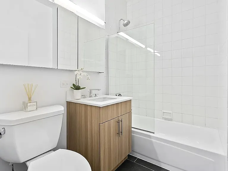 200 E 87th St #10C — Photo 4