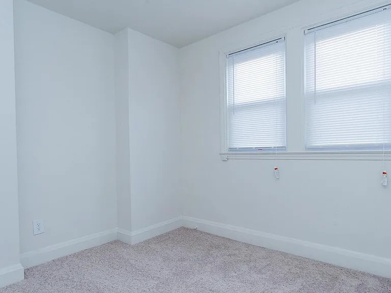 5637 Govane Ave — Photo 11