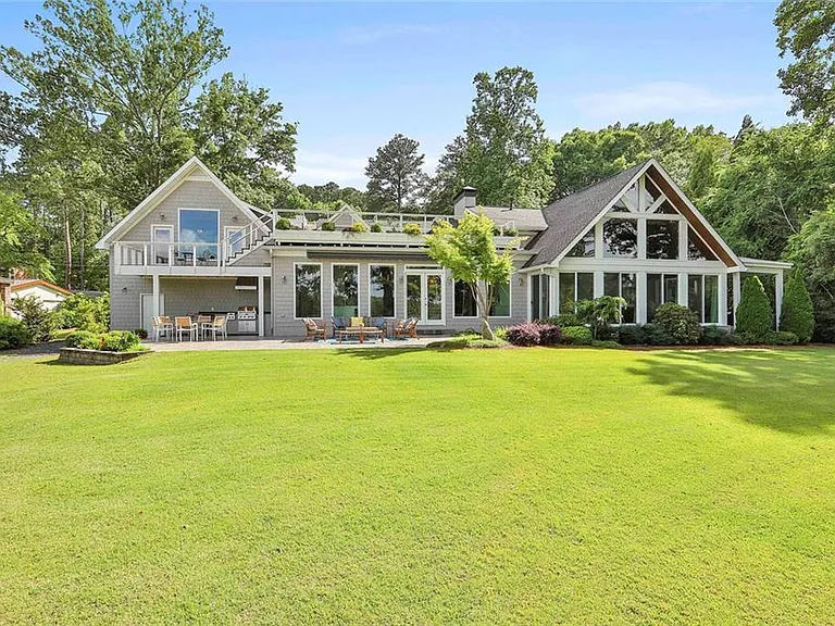 111 Loblolly Cir — Photo 2