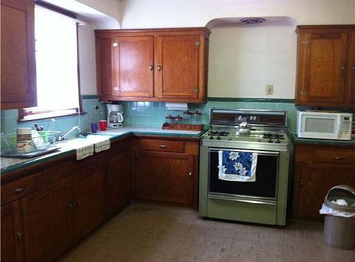5th image of 2041 E Beauregard Ave