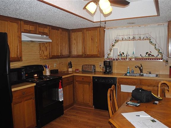 5th image of 5902 Cameron Dr