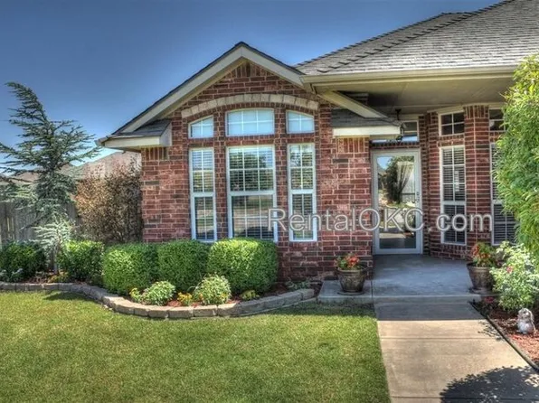 728 SW 158th St, Oklahoma City, OK 73170