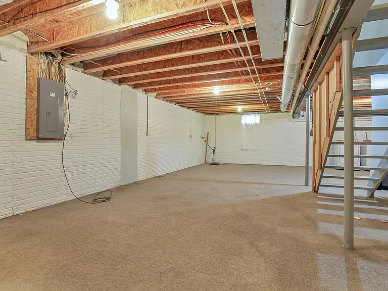 522 Farm Hill Ct — Photo 47