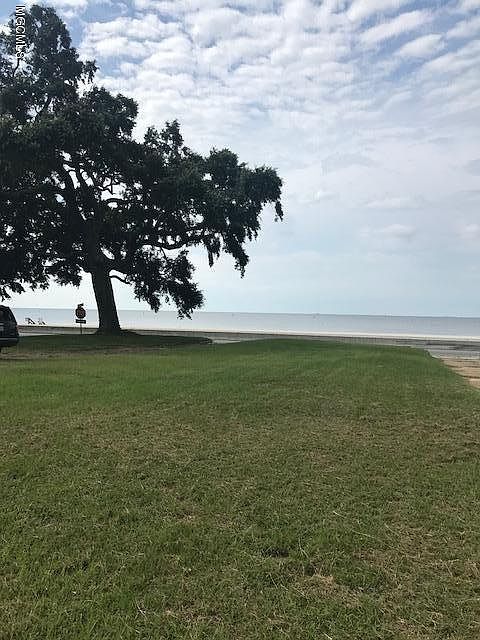 1st image of 406 E Beach Blvd