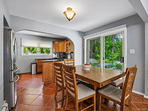 5th image of 2 Highfield Avenue