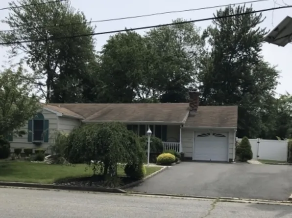 215 Manning Ave, South Plainfield, NJ 07080
