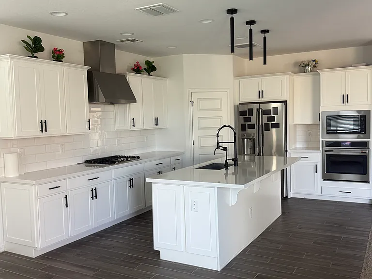 9009 W Oregon Ave — Photo 6